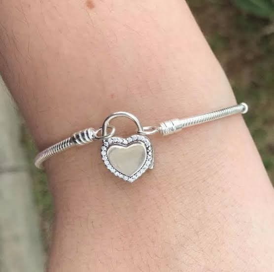 Moda Pulseira tipo Pandora coração ❤️