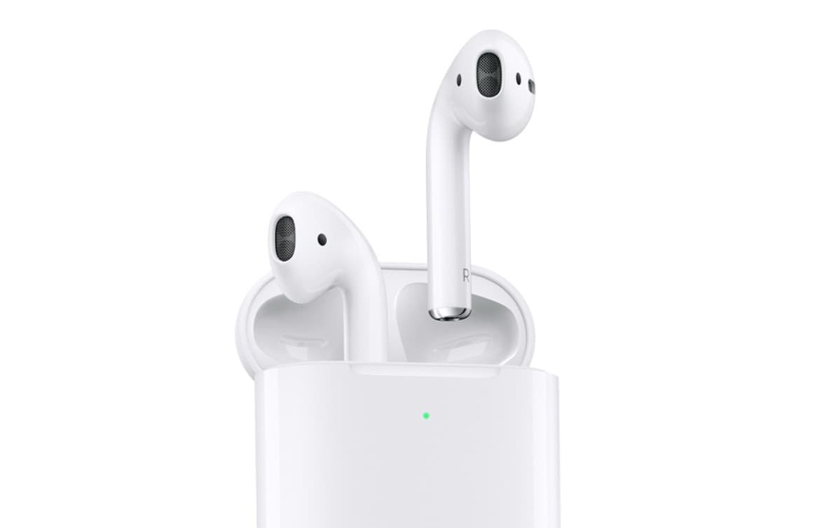 Electronic Apple AirPods con estuche de carga inalámbrica