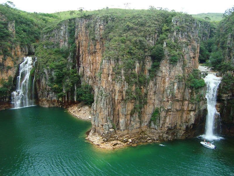 Lugar Escarpas do Lago