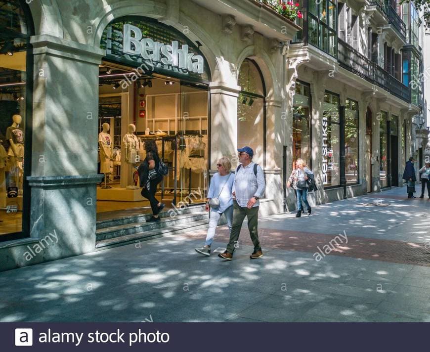 Lugar Bershka