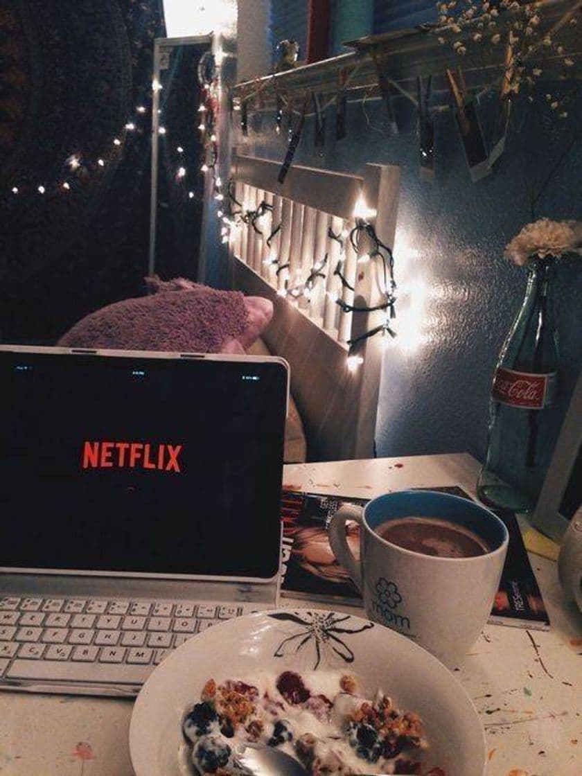 Fashion Netflix, gozeimas e tarde chuvosa...