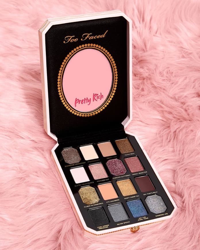 Producto Pretty Rich Diamond Light Eye Shadow Palette