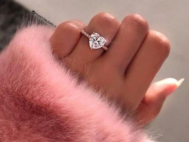 Fashion Só usa quem tem mão de princesa 😅💍💕