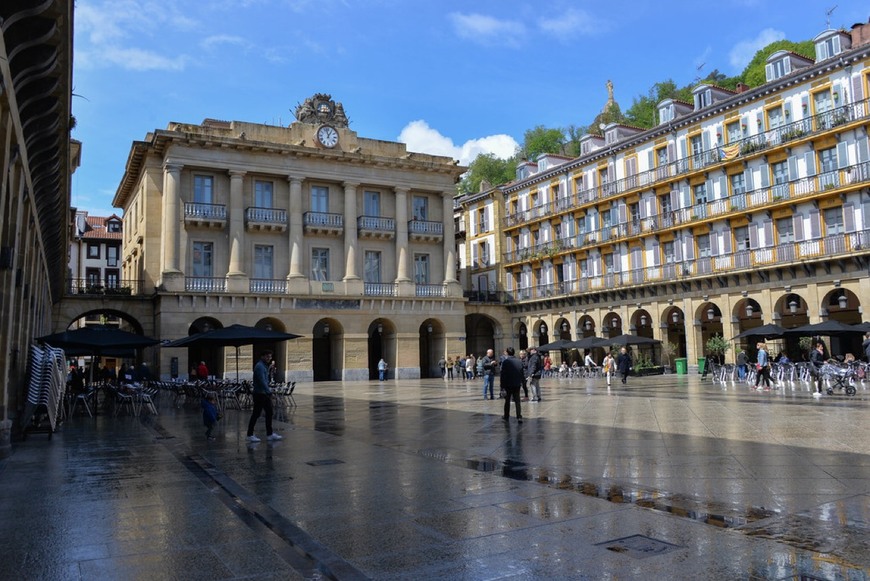 Place Plaza de la Constitución