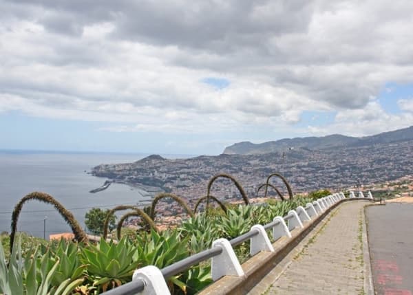 Lugar Miradouro das Neves