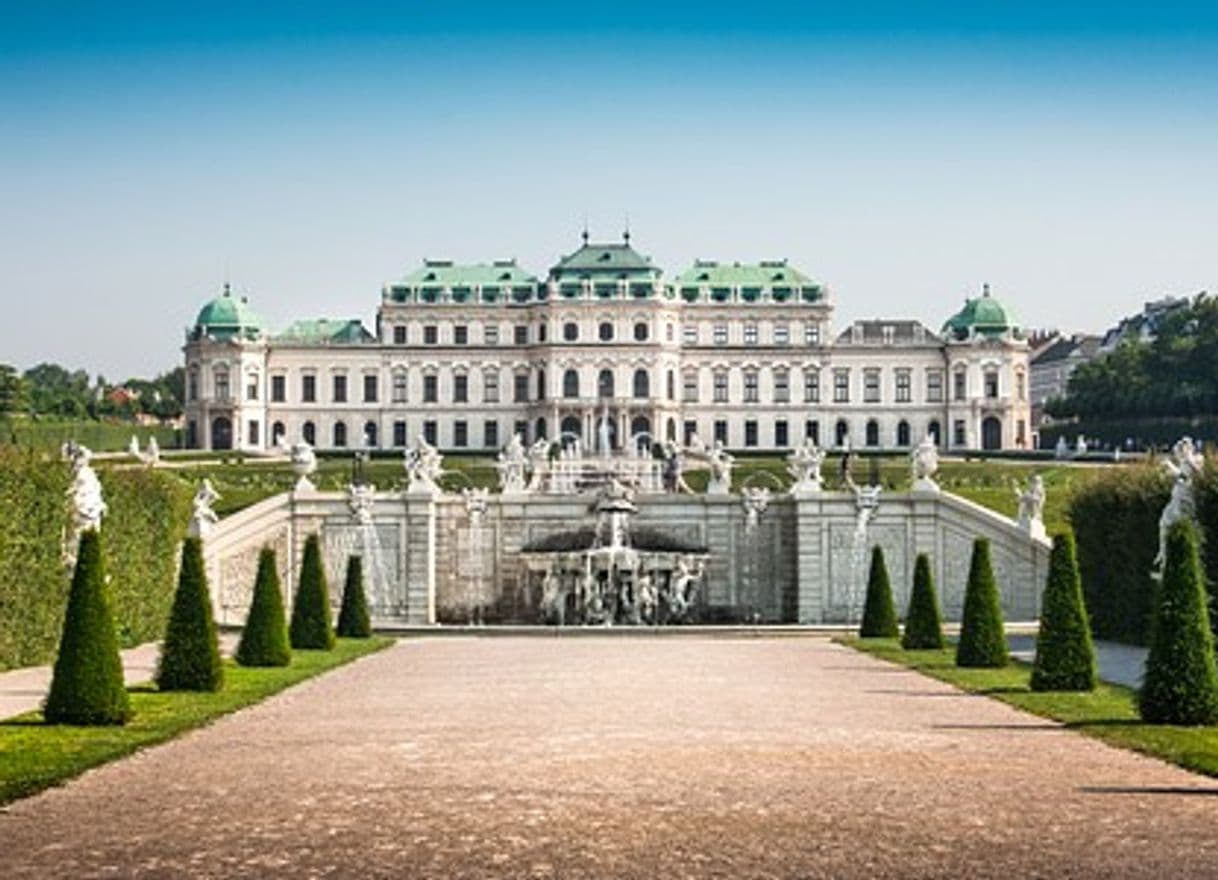 Place Belvedere Palace