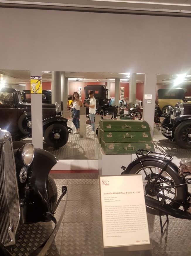 Place Museo de Historia de la Automoción