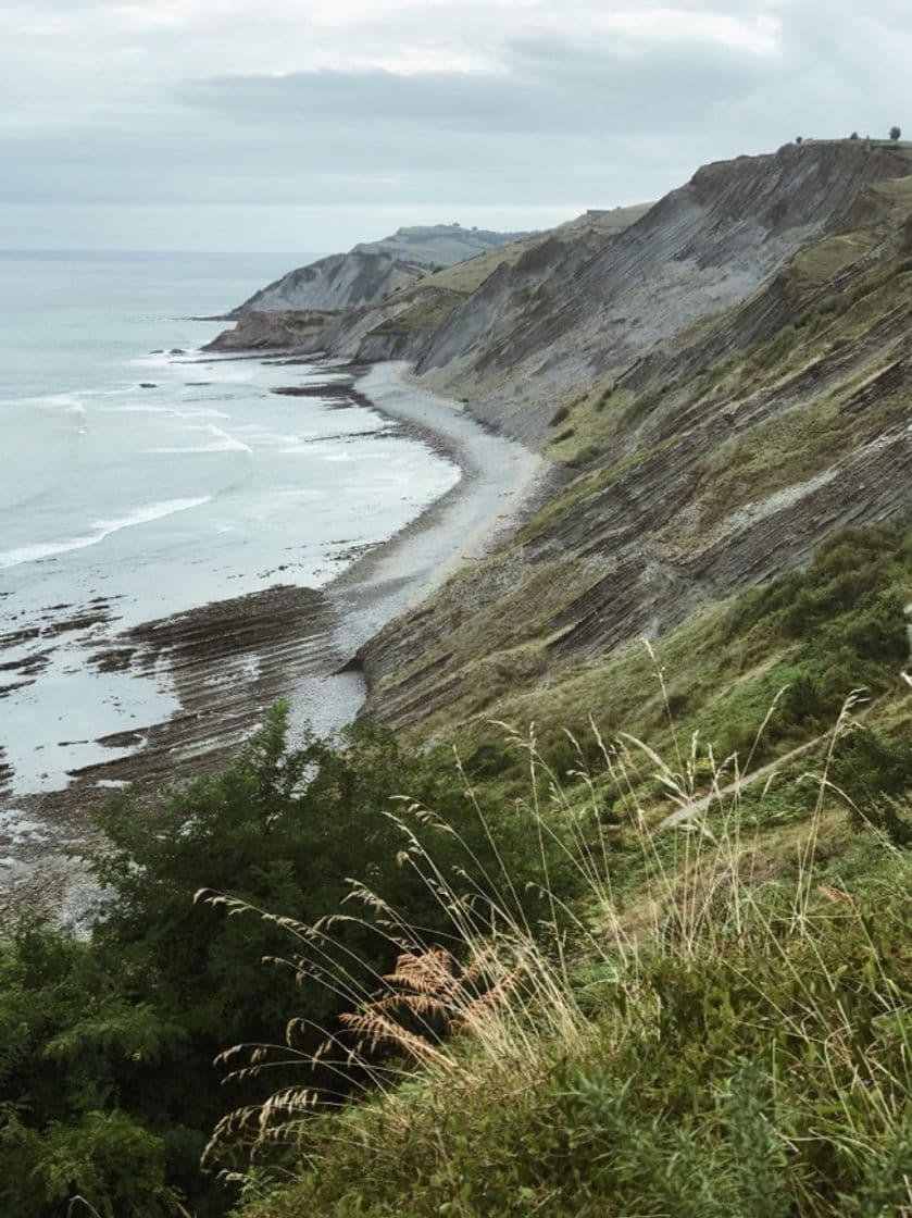 Lugar Flysch Rocks