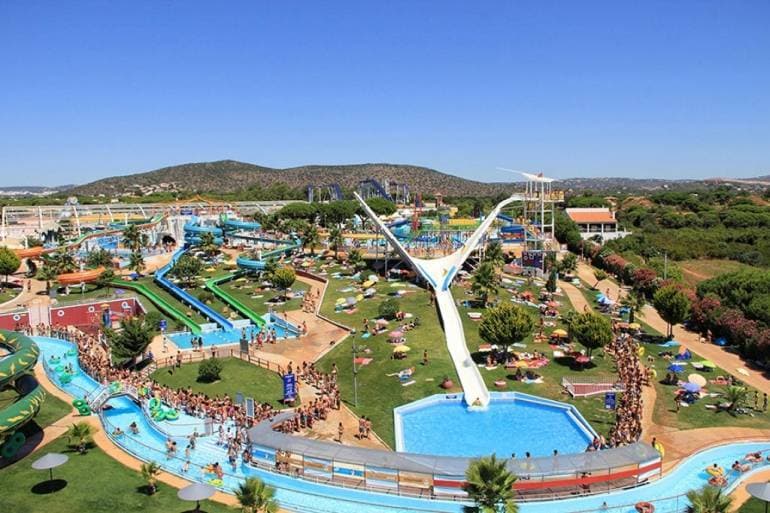 Lugar Aquashow Park - Water Park