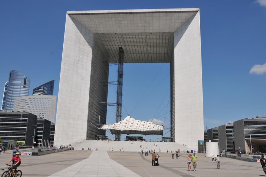 Place Arco de la Défense