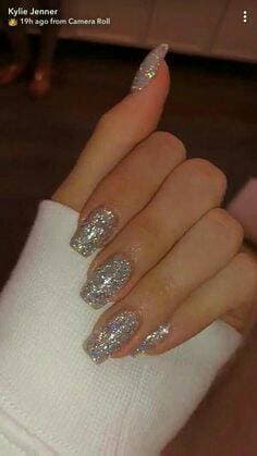 Moda Unhas brilhantes  amo demais 😻