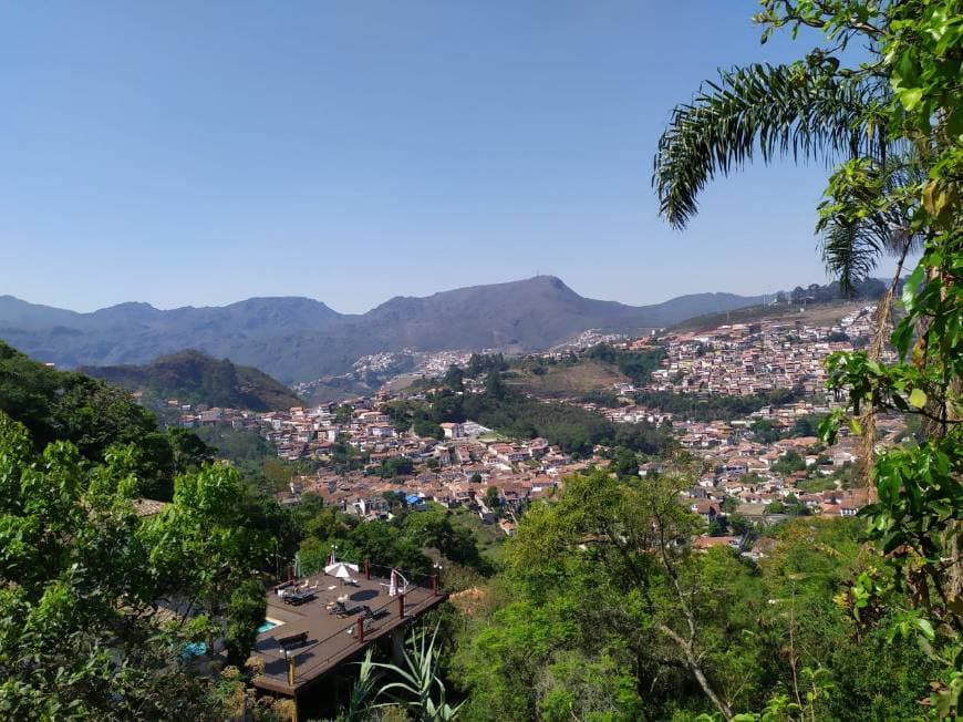 Place Antônio Dias Bridge