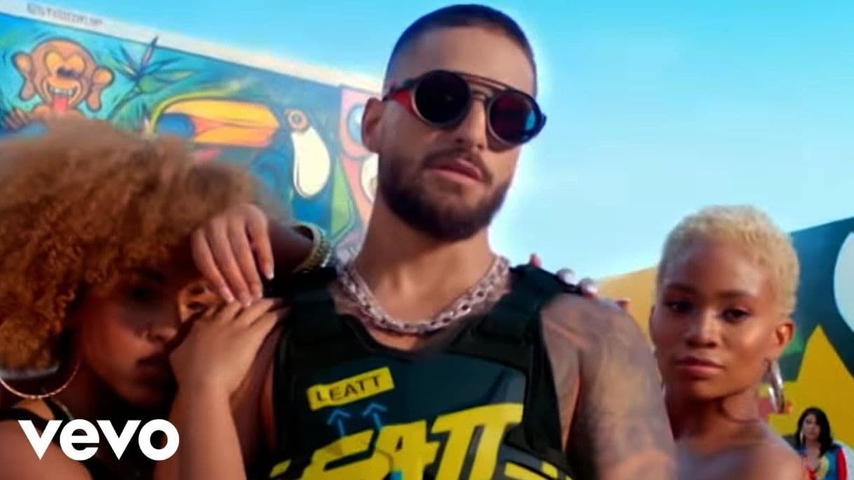 Fashion Maluma - HP (Official Video) - YouTube