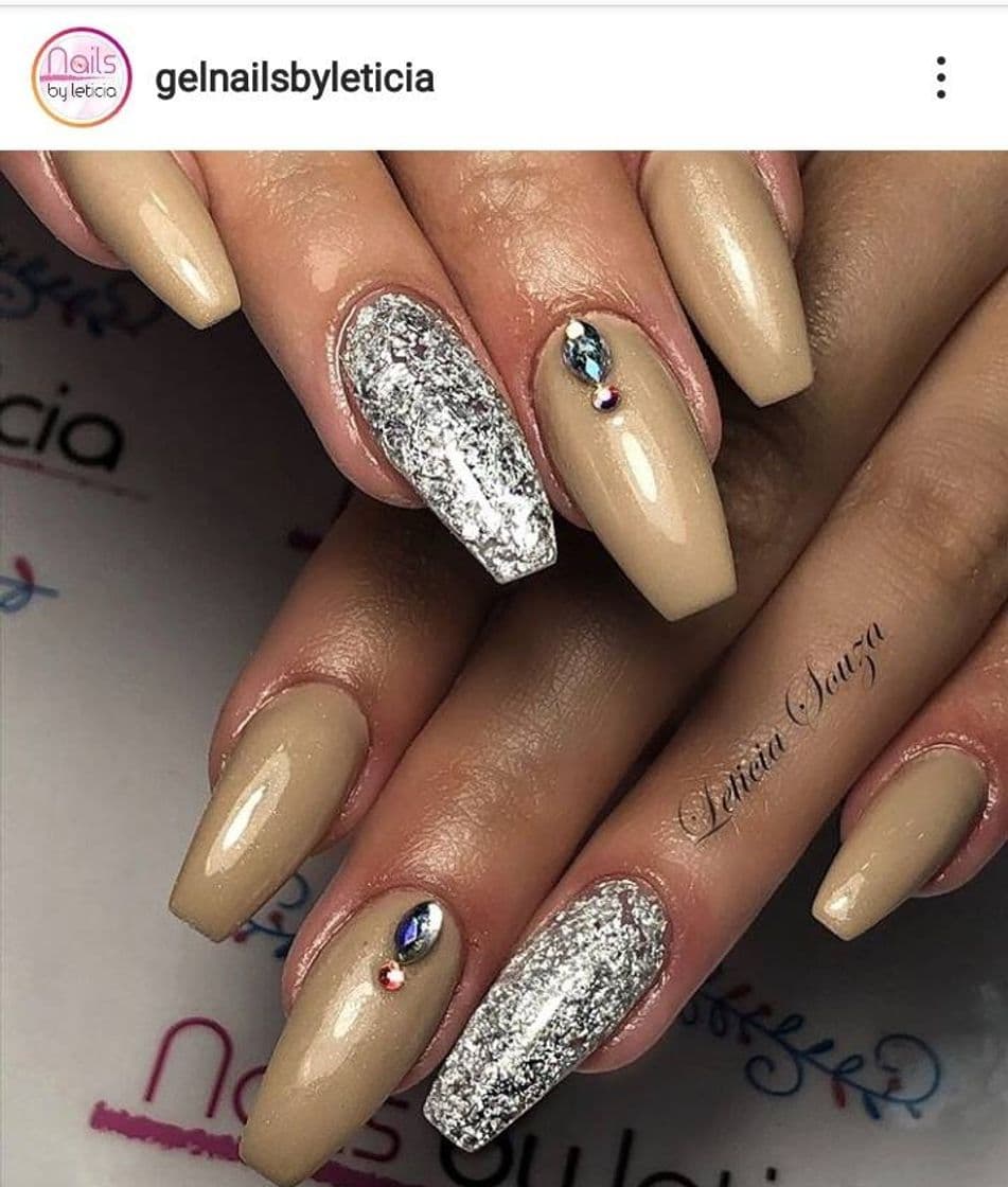 Fashion Nude Nails