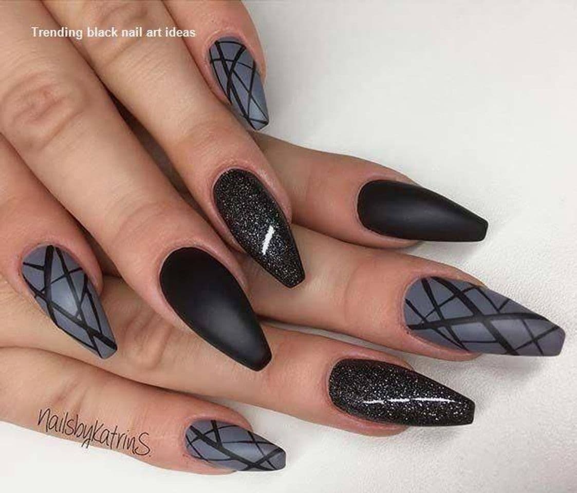 Moda Nails