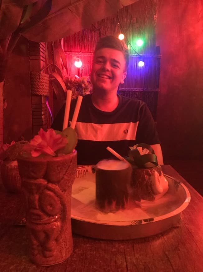 Place Tiki Bar