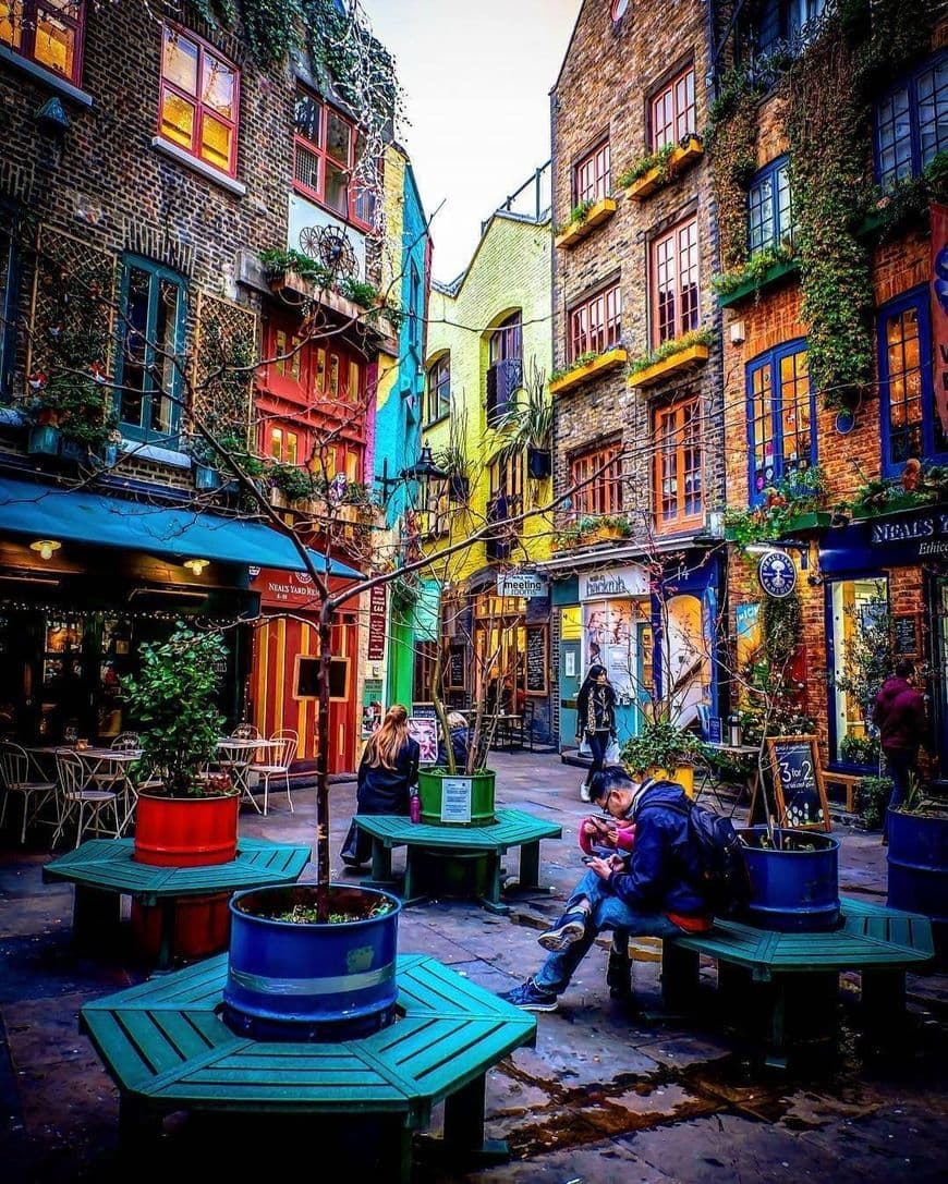 Lugar Neal's Yard