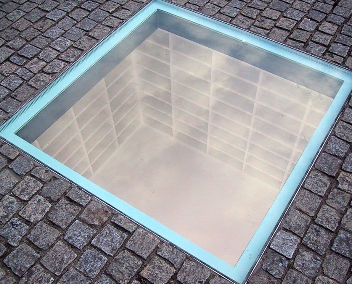 Lugar Memorial to Nazi Book Burning