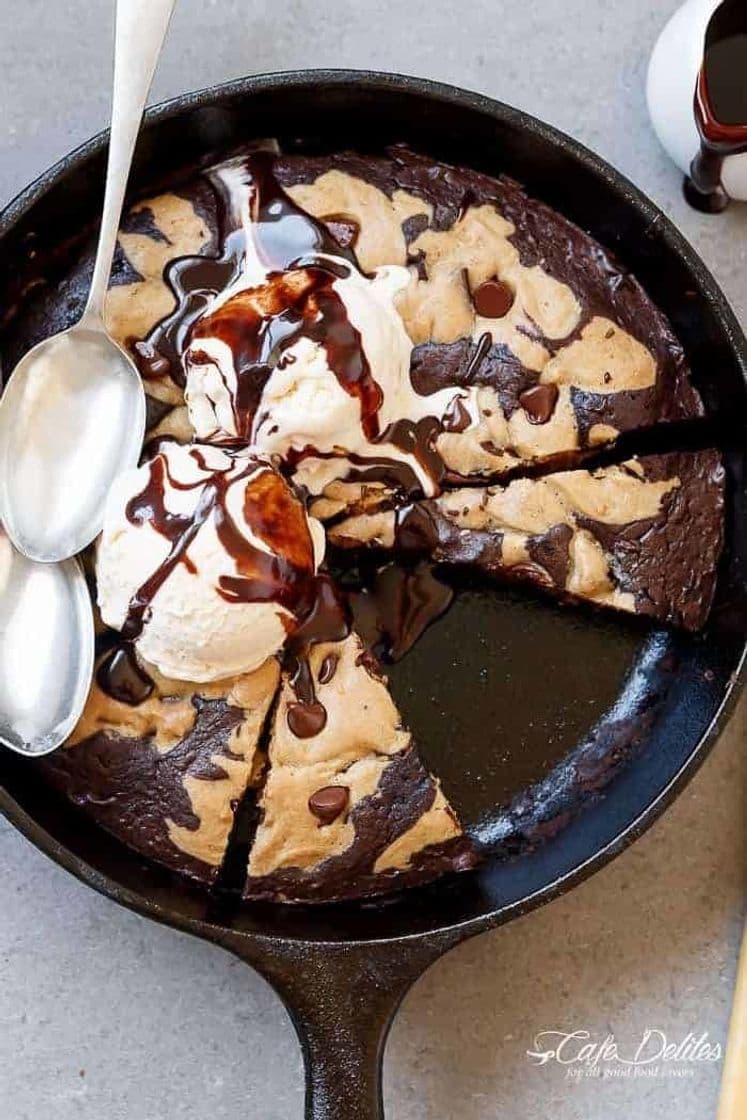 Fashion Chocolate Chip Skillet Brookie - Cafe Delites