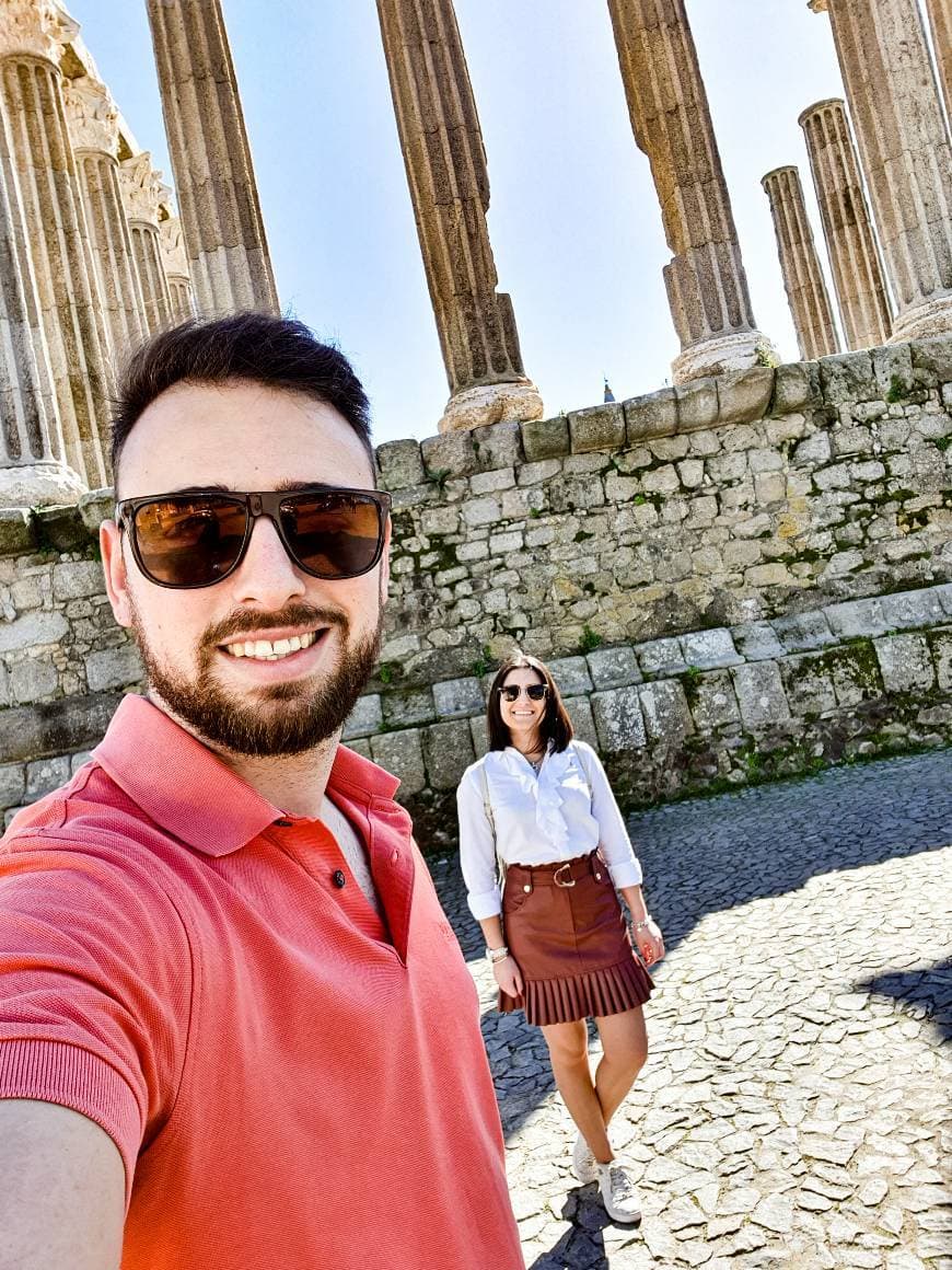 Place Templo romano de Évora