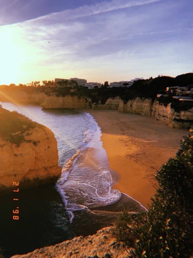 Lugar Praia da Cova Redonda