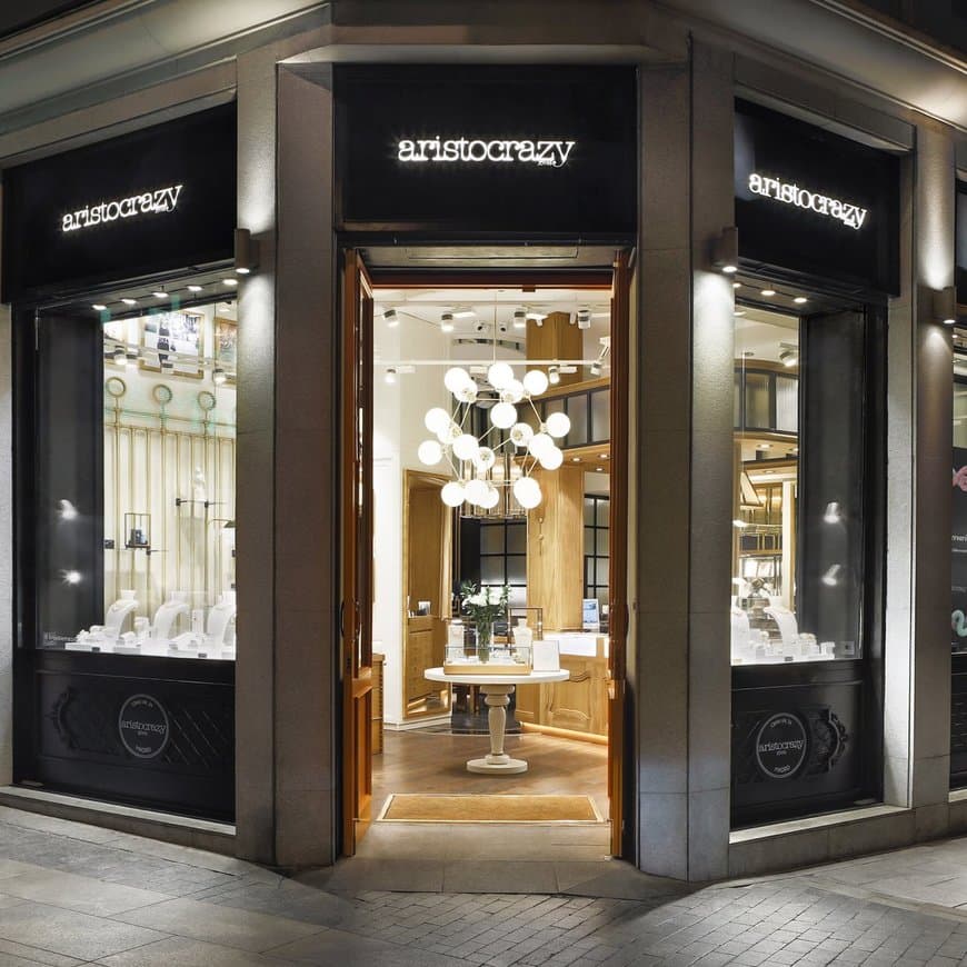 Lugar Aristocrazy Jardín de Serrano