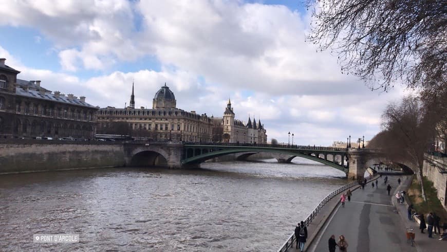 Place Puente de Arcole