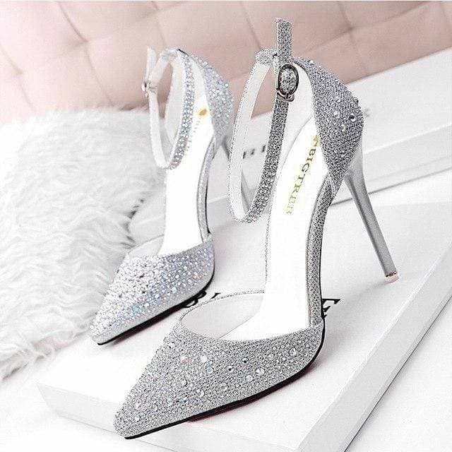 Fashion White 👠