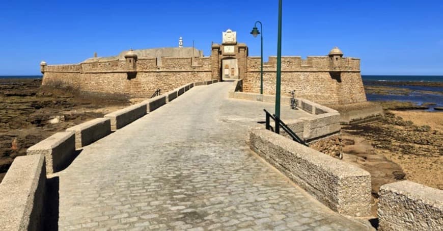 Place Castillo San Sebastian Cádiz