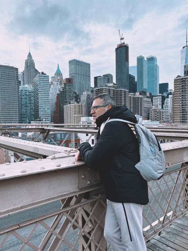 Place Brooklyn Bridge