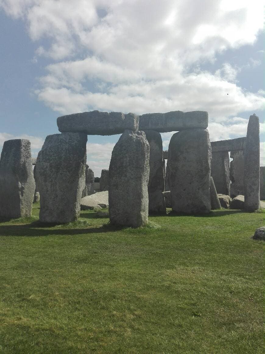 Place Stonehenge