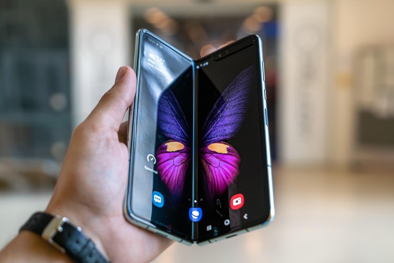 Product Samasung galaxy fold 