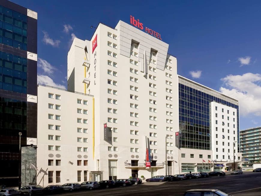 Lugar Hotel ibis Lisboa José Malhoa