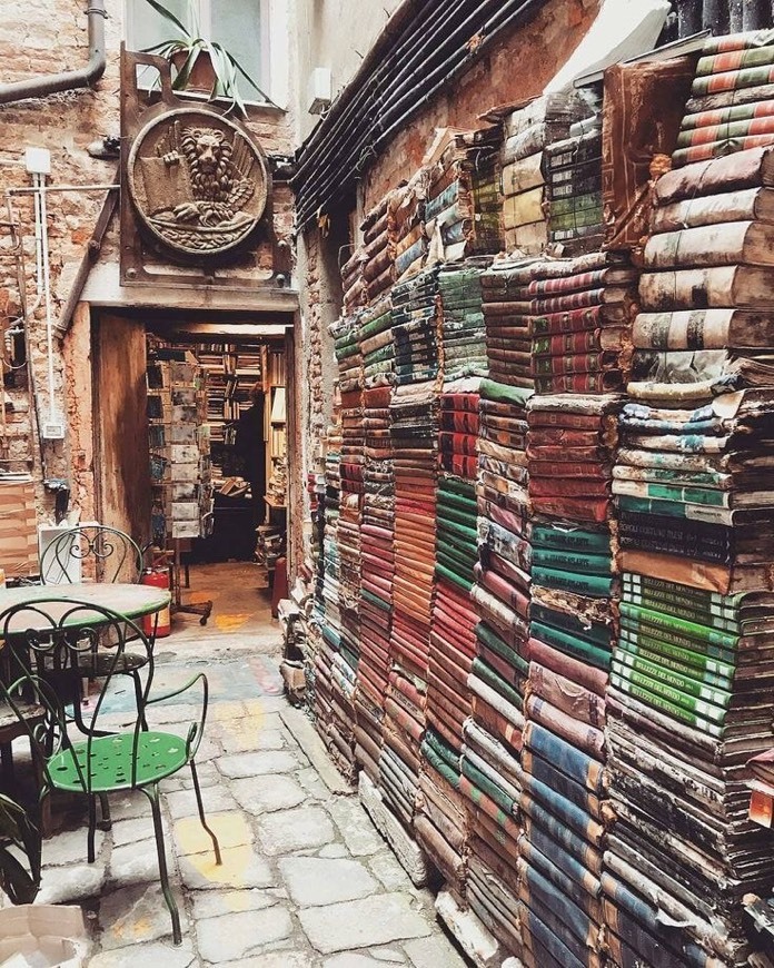 Place Acqua Alta Book Shop