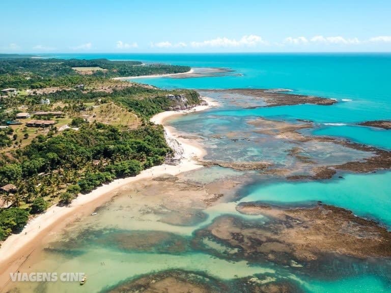 Moda A paisagem incrível da Praia do Espelho vista do alto🌊
