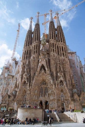 Lugar Basílica Sagrada Familia