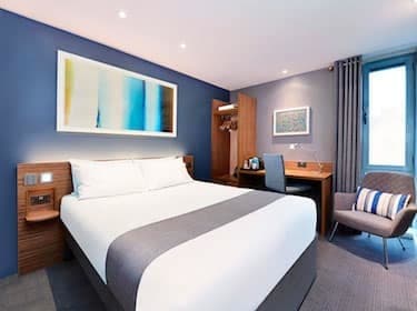 Lugar Travelodge London Central City Road