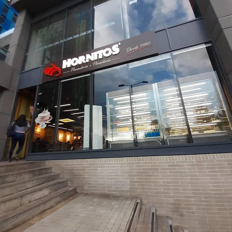 Restaurantes Hornitos - UniAndes Las Aguas