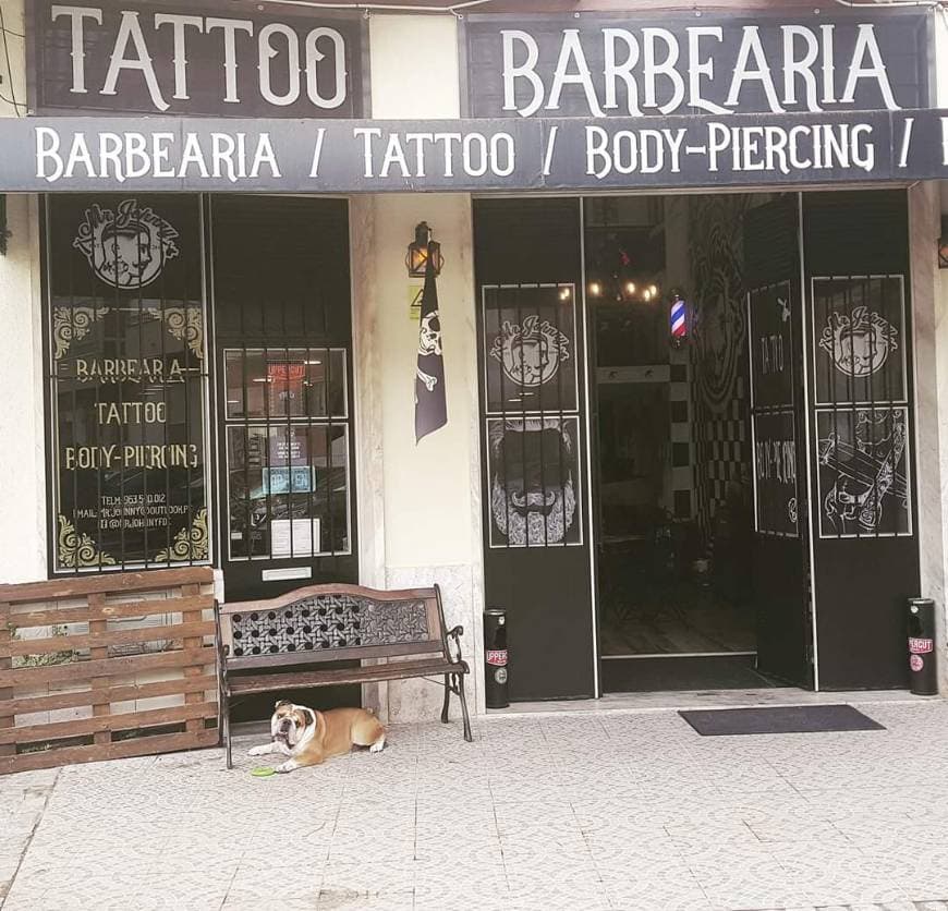 Place Mr. Johnny - Barbearia Tattoo Body-Piercing Bar