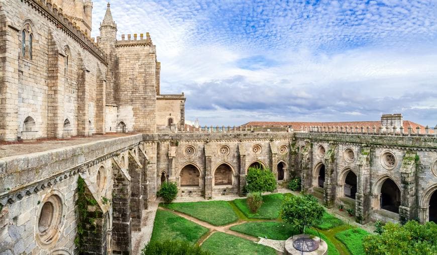 Place Évora