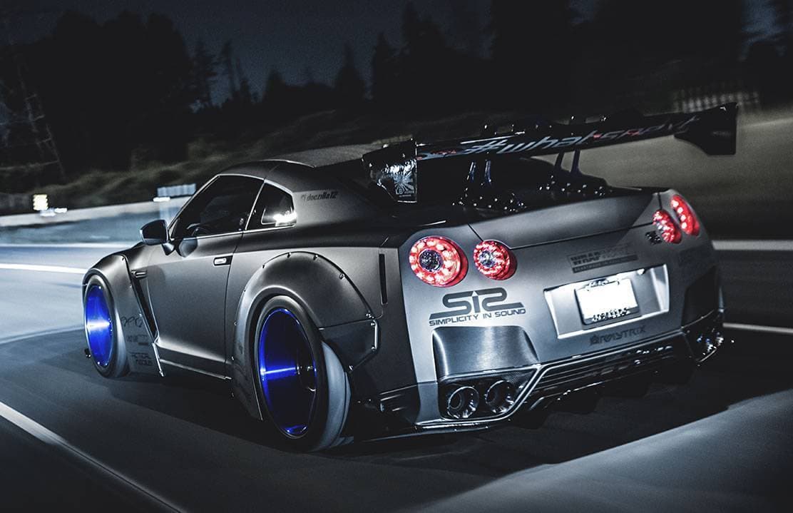 Moda Nissan GT-R R35