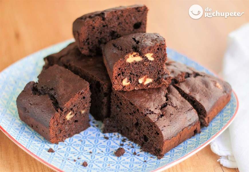 Fashion Bizcocho de chocolate con nueces estilo Brownie