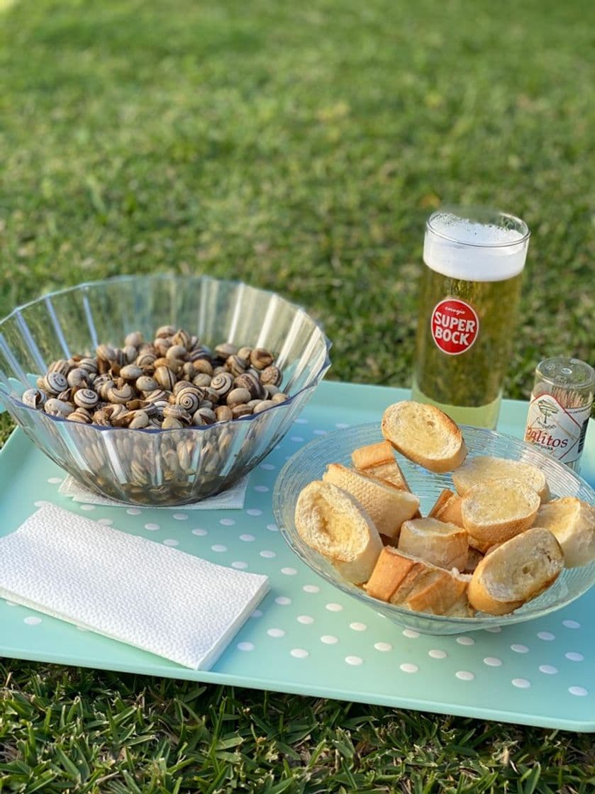 Product Caracóis com pão e manteiga de alho