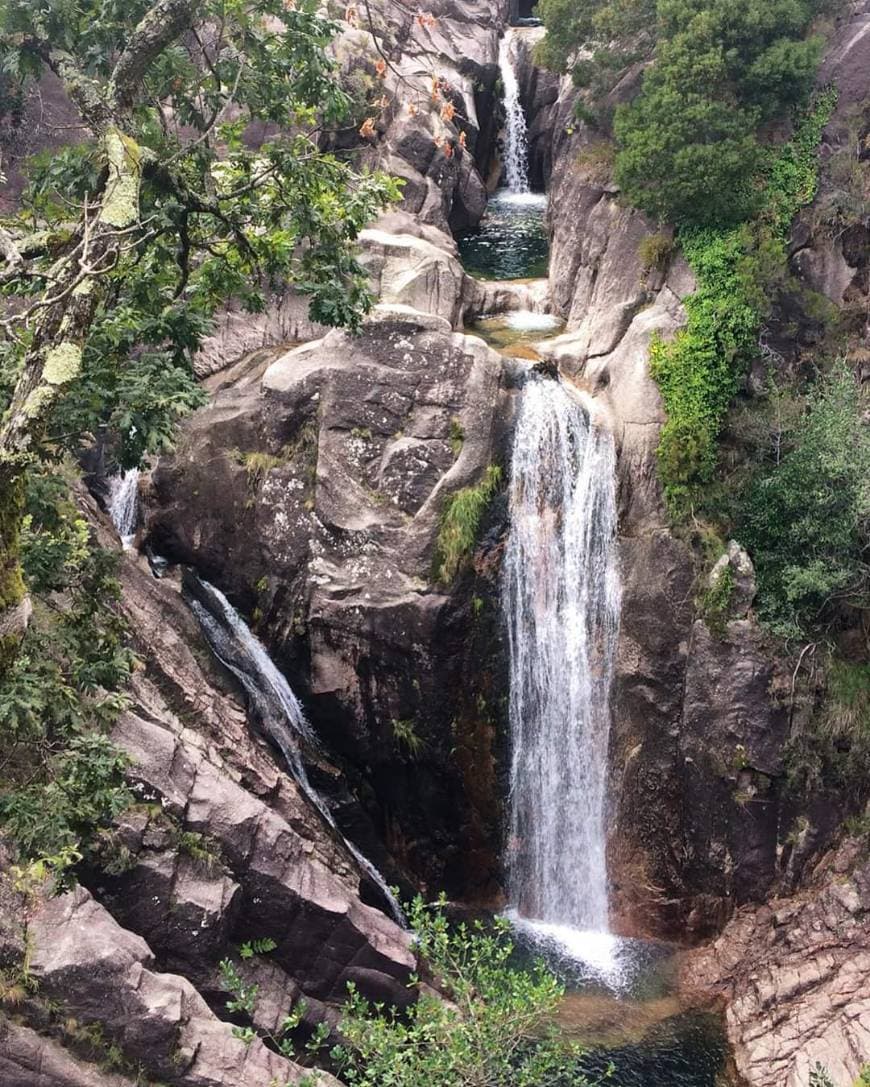 Lugar Cascata do Arado