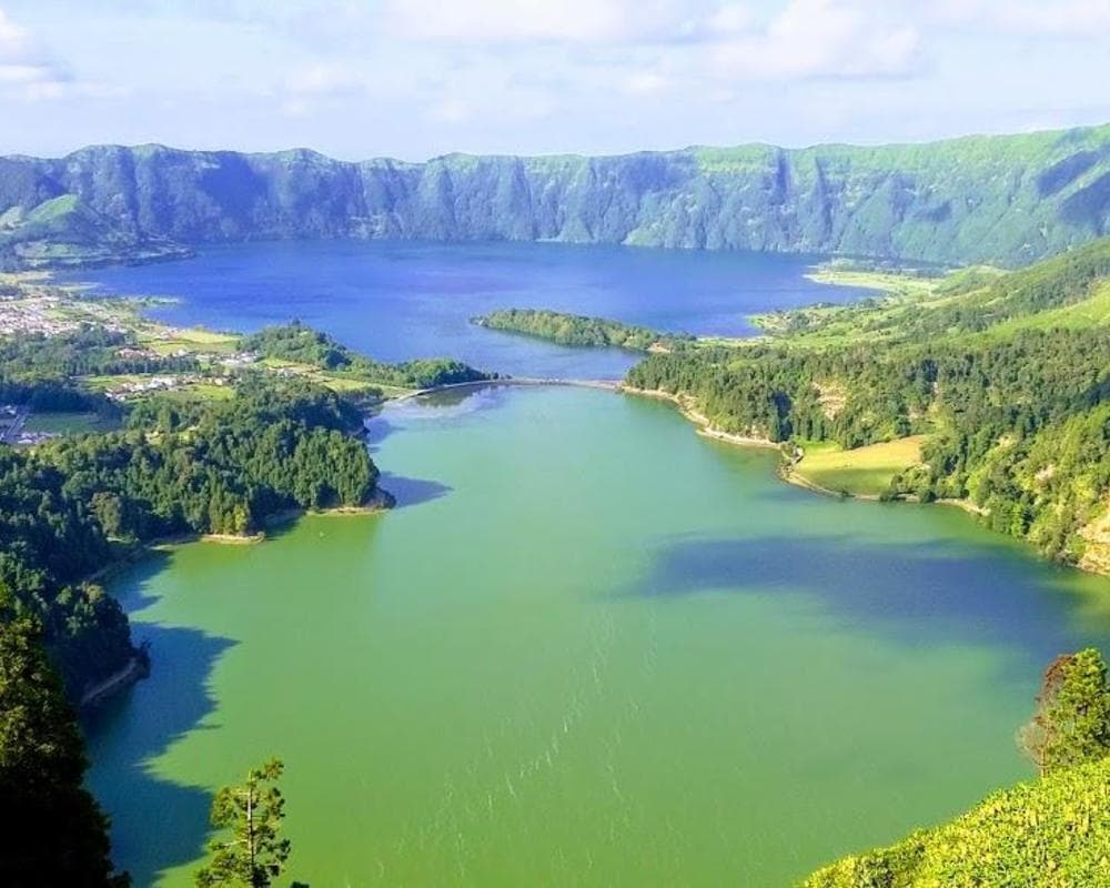 Moda Lagoa das Sete Cidades - Wikipedia