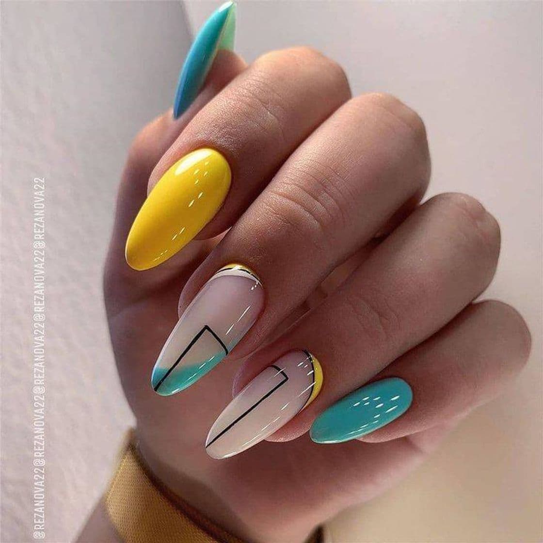 Moda Unhas stiletto são lindas demais 😍