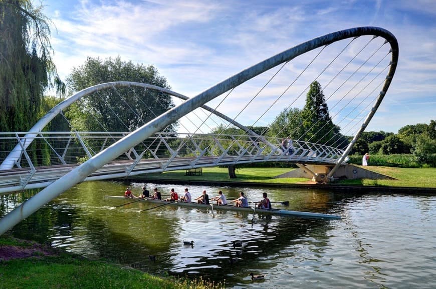 Place Butterfly Bridge