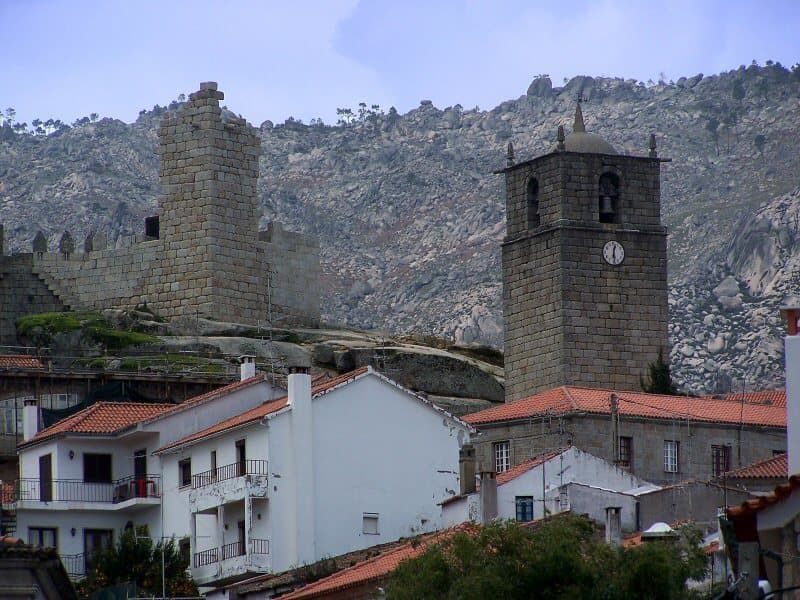 Place Castelo Novo, Fundão