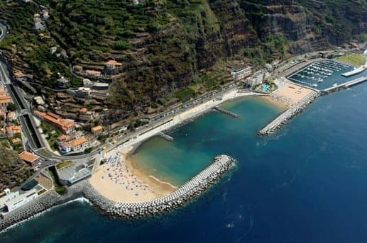 Lugar Praia da Calheta