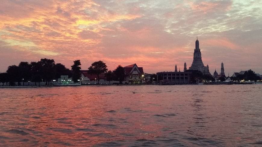 Lugar Wat Arun, temple of the dawn-CMJREDELOSA